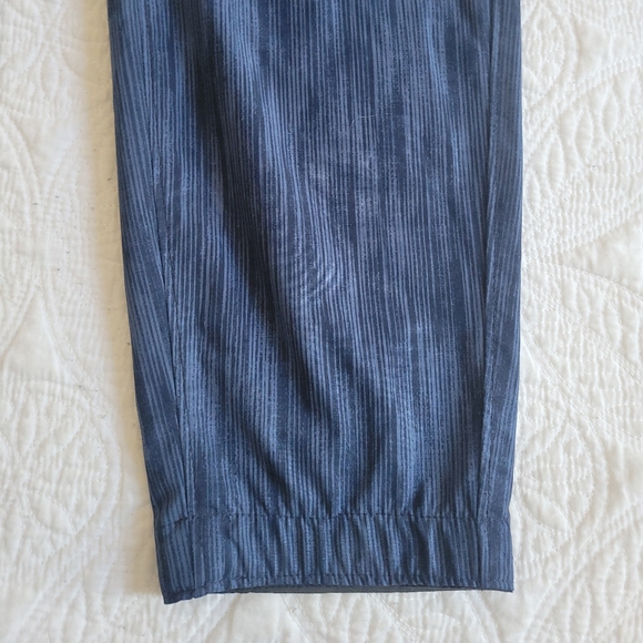 ATHLETA 2 PETITE - Picture 6 of 7